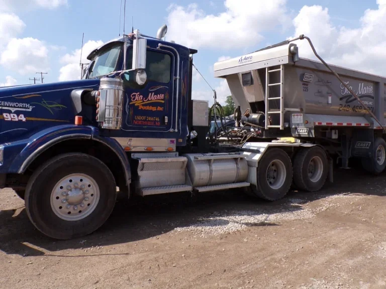 Hourly Truck and Driver Rental